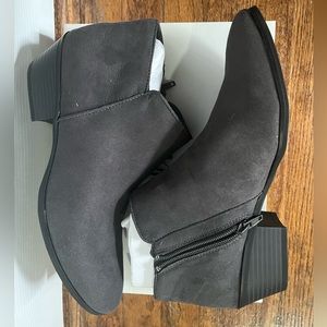 Style & Co booties